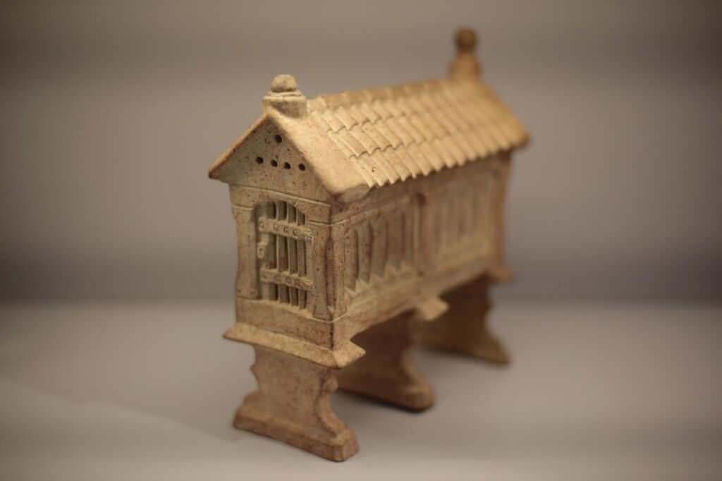  Obradoiro de cerámica para público adulto